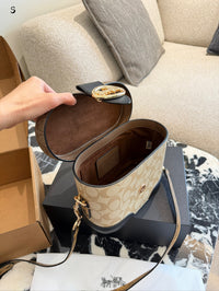 Kay Crossbody Vanity Bag