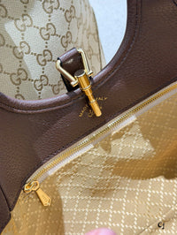 Mercato & Jackie Tote Bag