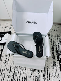 26A Times Square Thong Sandals