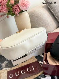 Aphrodite Shoulder Bag