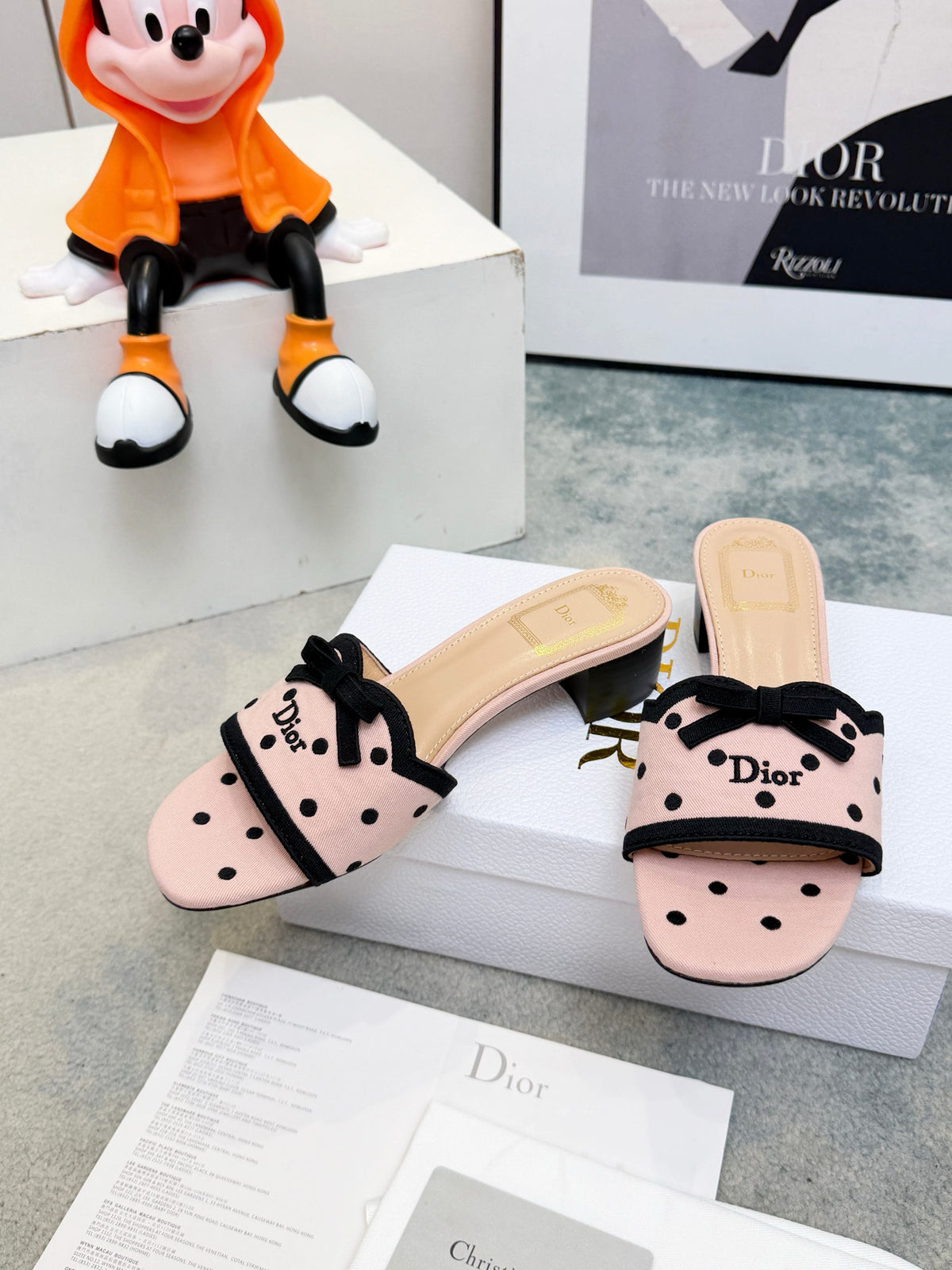 Dway Heeled Slides