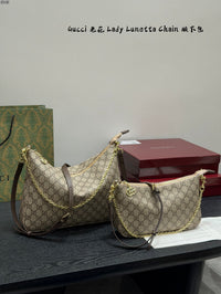 Lady Lunetta Chain Shoulder Bag