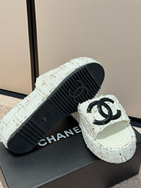 26K Platform Slides