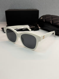 CH5482H Square Sunglasses