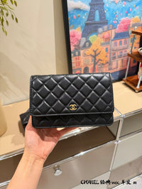 Wallet on Chain Lambskin Leather