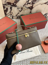 Extra Pocket L19 Leather Pouch