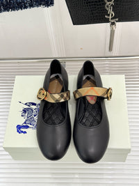 26WF Check Ballet Flats
