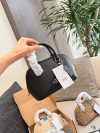 Katy Satchel
