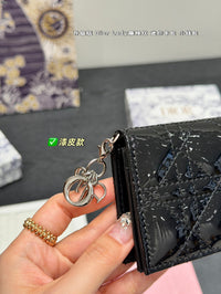 Gardenia Wallet in Patent Leather