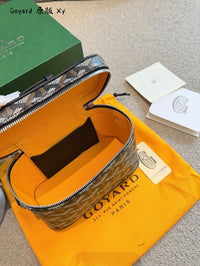 Muse Mini Vanity Case
