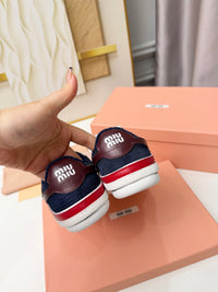 Gymnasium Sneakers