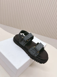 Dioract Sandals