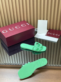 Interlocking G Slide Sandals