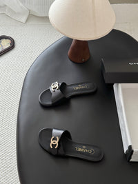 26B Leather Sandals
