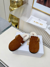 Médaillon Buckle Mules