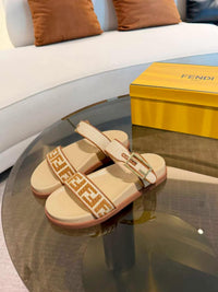Feel Slide Sandals