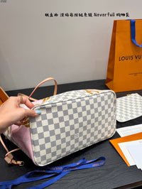 Neverfull MM Tote Bag