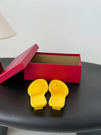 Vittoria Thong Sandals