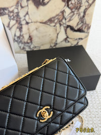 Trendy CC Wallet on Chain