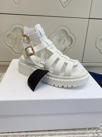 Monolith Fisherman Sandals