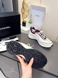 Logo Sneakers