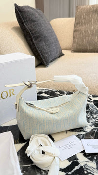 Nomad Pouch