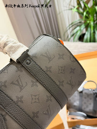 Keepall Bandoulière Bag