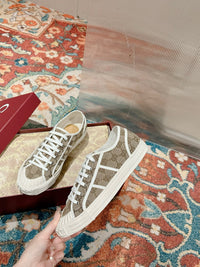 Low Top Sneakers