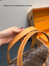 Beverly Tote