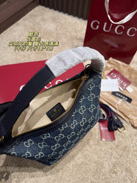 Lady Lunetta Small Shoulder Bag