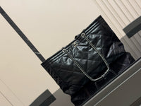 Twisted Tote