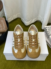 26S Ribbon Sneakers