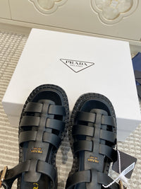 Monolith Fisherman Sandals