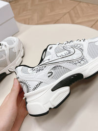 Wmns Chrono Sneakers