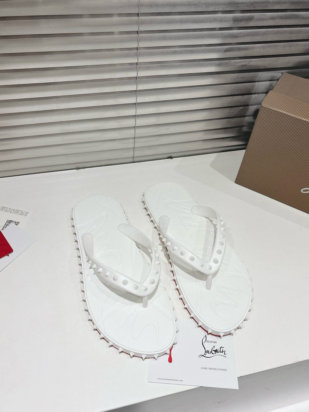 Super Loubi Flip Flops