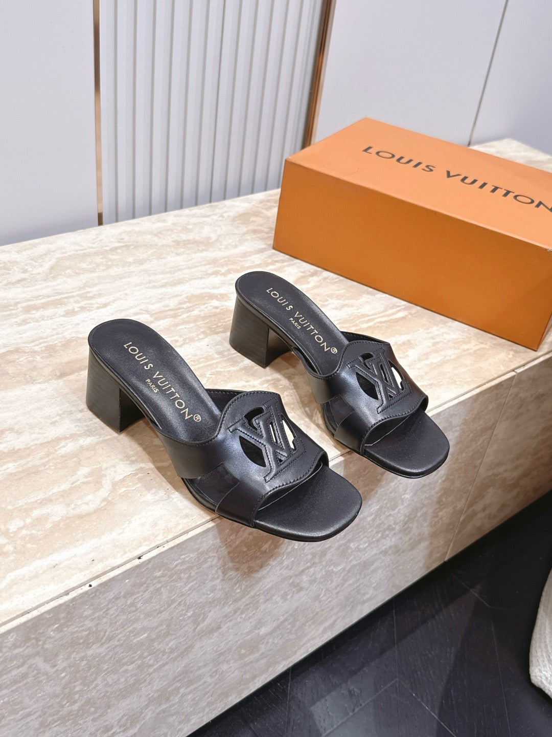 Isola Mules