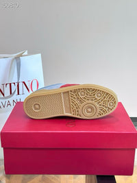 Upvillage Panelled Leather Sneakers