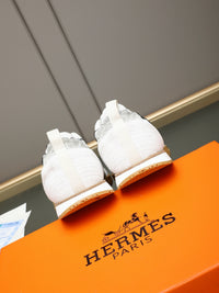 Trail Sneakers