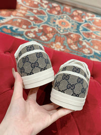 Low Top Sneakers