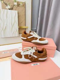 Gymnasium Sneakers