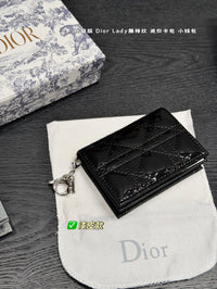 Gardenia Wallet in Patent Leather