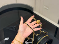 Round Clutch with Chain