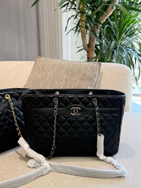 Two Tone Shopping Tote