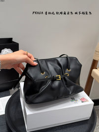 Dada Shoulder Bag