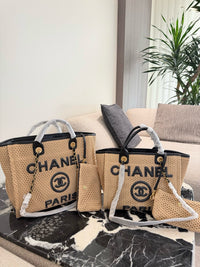 Deauville Tote in Beige Raffia