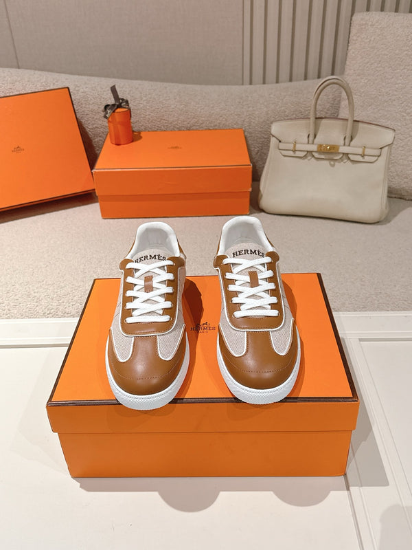 Boomerang Sneakers