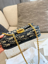 Médaillon Flap Bag