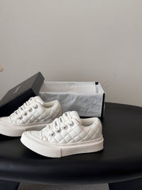 26B Logo Sneakers