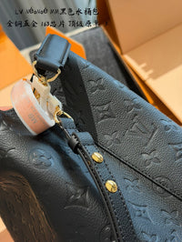 NéoNoé MM Bucket Bag