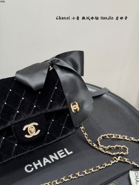 Classic Flap Bag Velvet